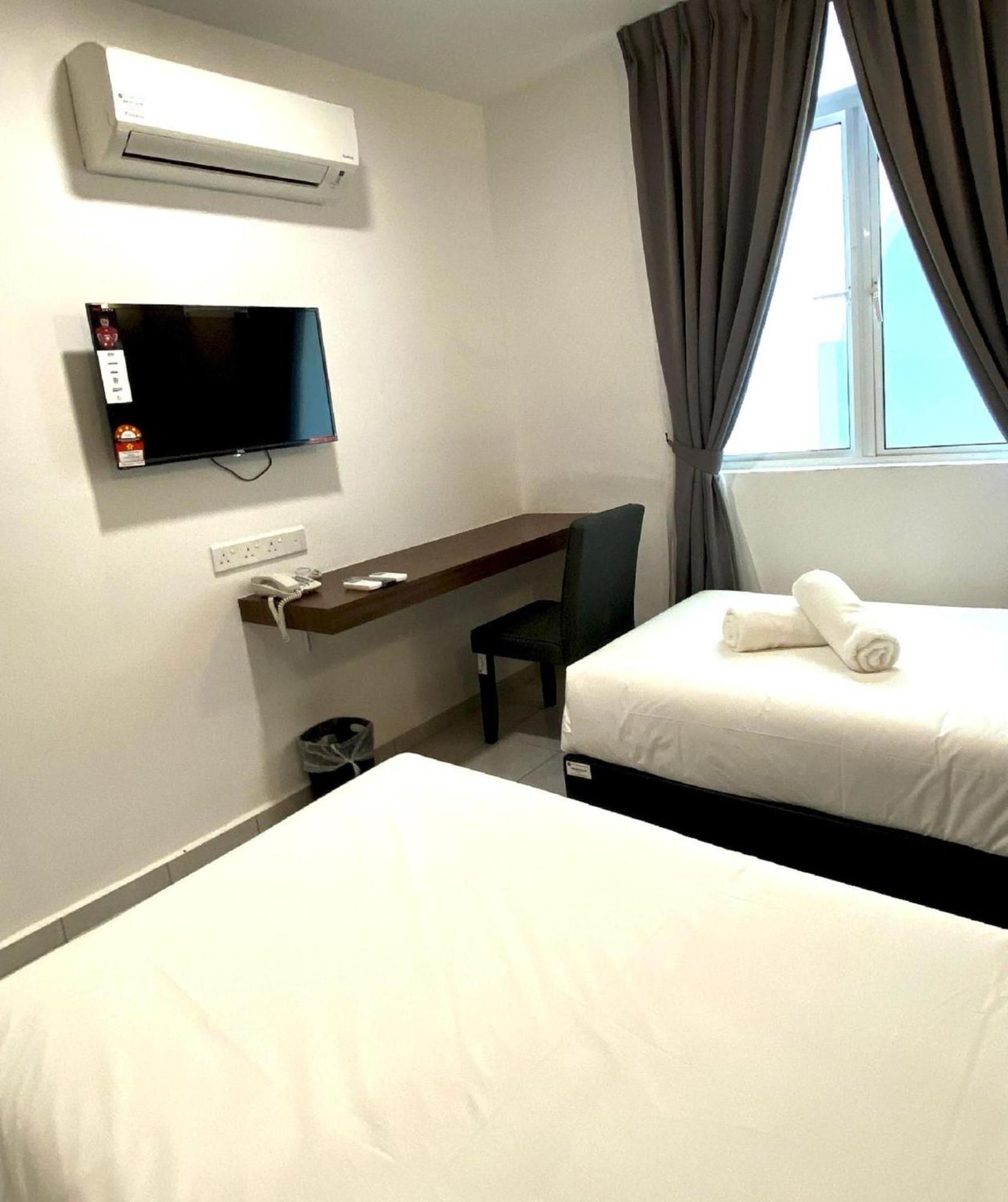 Capital O 90756 Cara Hulu Hotel Malacca Exterior foto
